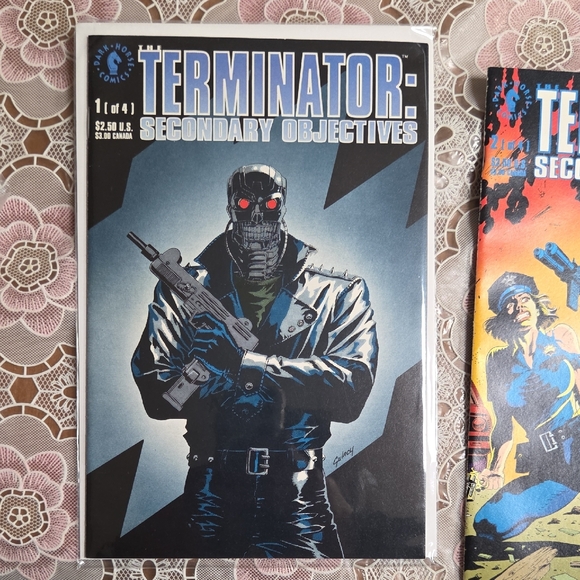Terminator Comic Book Collection - Picture 2 of 6